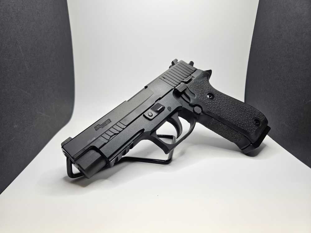 Sig Sauer P220 ELITE 45 ACP 8+1 2 Mags-img-1