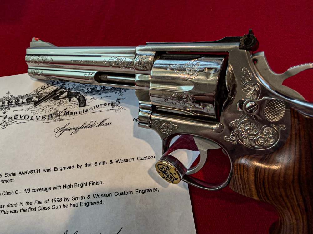 Exquisite Factory Engraved Smith & Wesson Model 686 Double Action Revolver-img-1