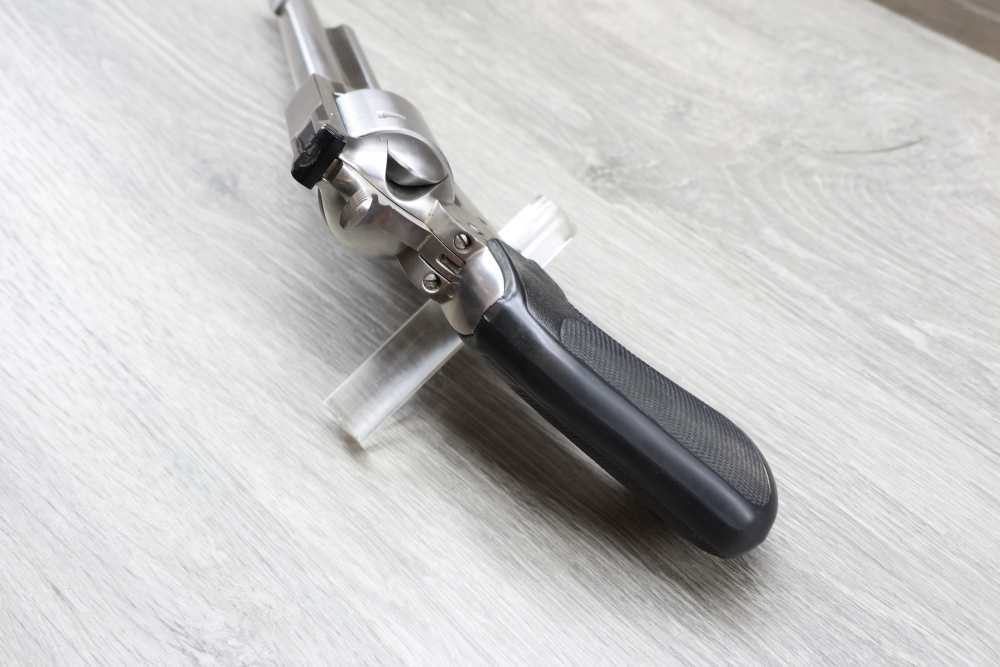 Ruger Super Blackhawk .44 Mag Stainless 7.5" Revolver - Pachmayr Grips-img-14