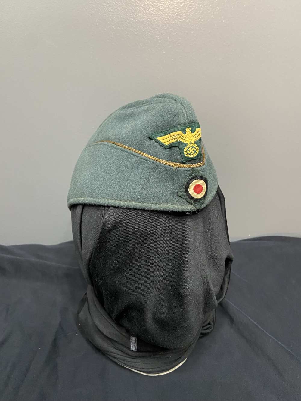RARE Original German WW2 Kriegsmarine Artillery Officer’s Side Cap-img-0