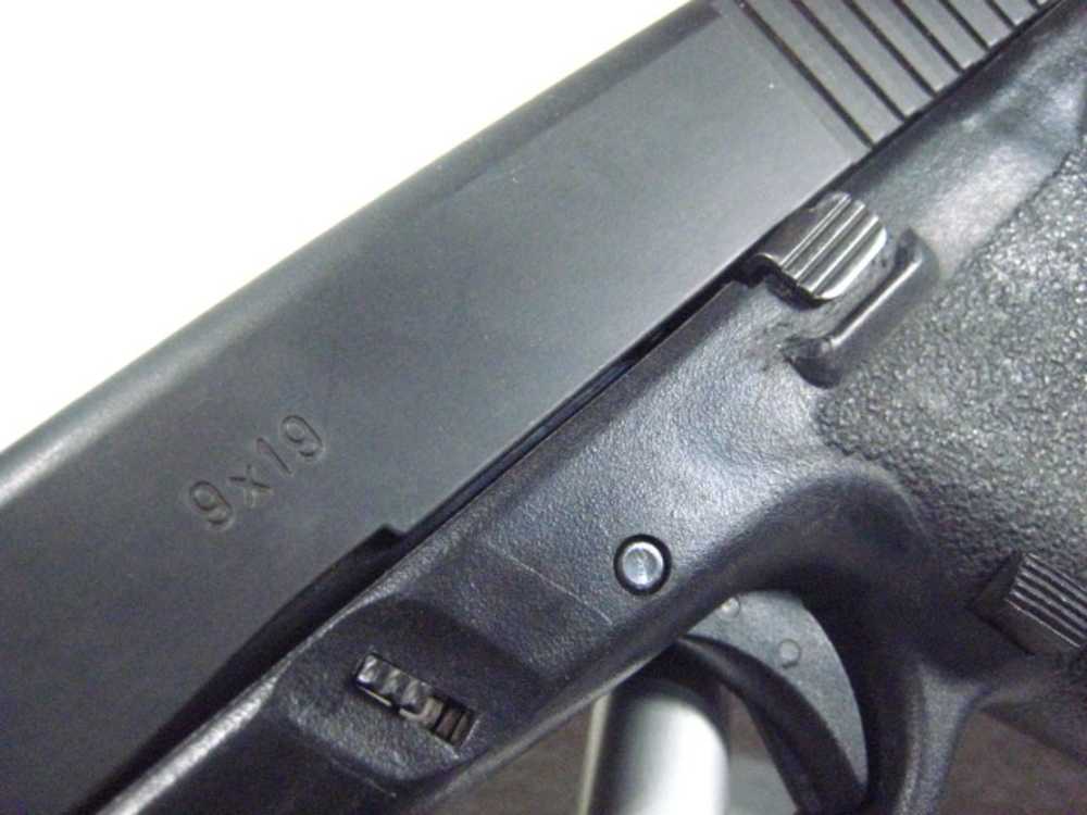 Glock 17 Gen1 MPDC All Original Great Condition-img-11