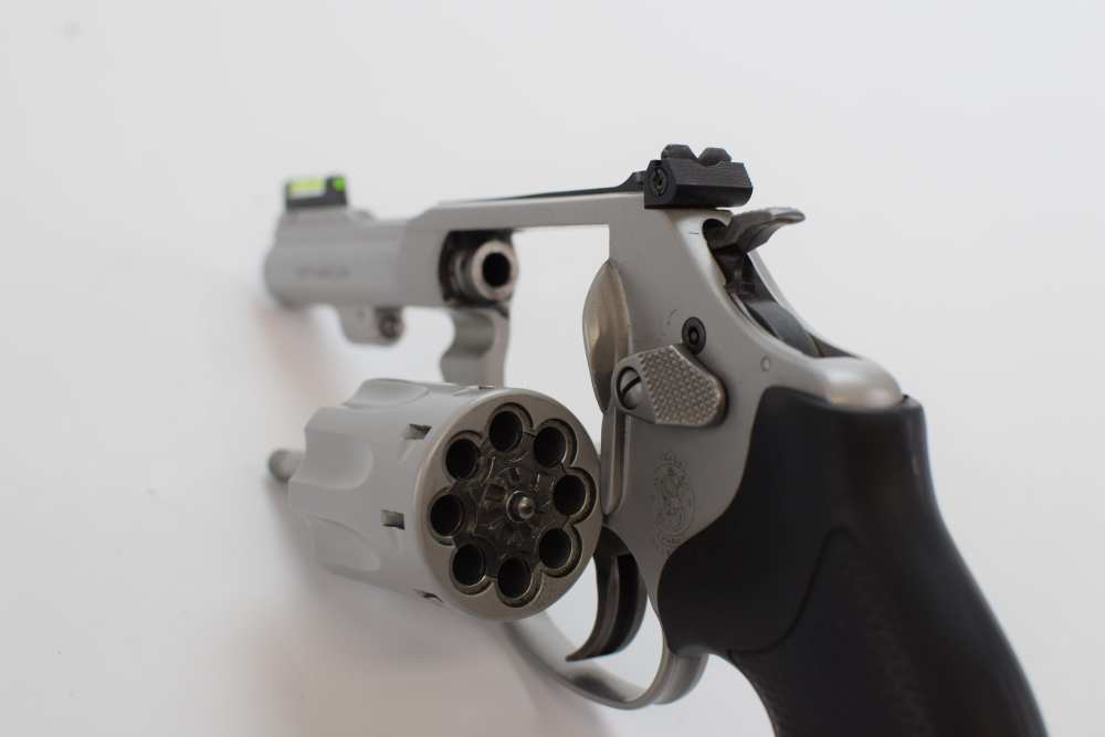 Smith & Wesson Model 317 Lightweight 22lr 8shot -img-3