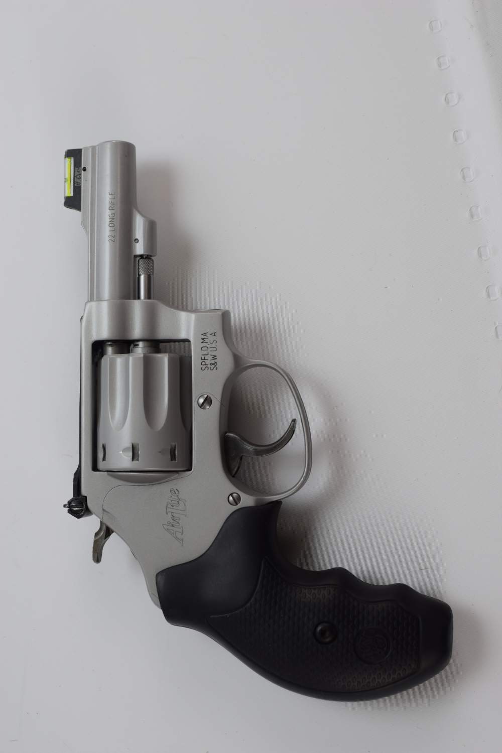 Smith & Wesson Model 317 Lightweight 22lr 8shot -img-5