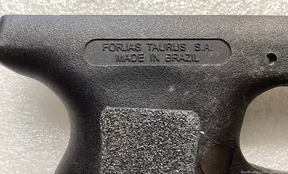 TAURUS PT745C .45ACP , GRIP & TRIGGER GUARD ASSEMBLY ,SHELL -img-2