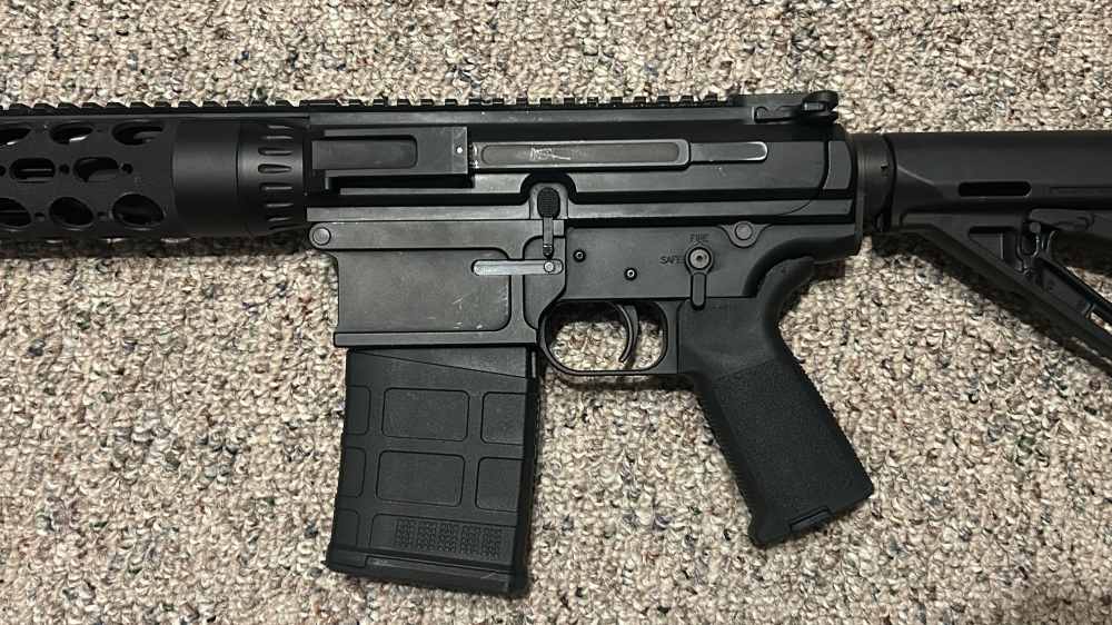 JP Enterprises LRP-07 16in 308 Side Charging AR LMOS -img-4