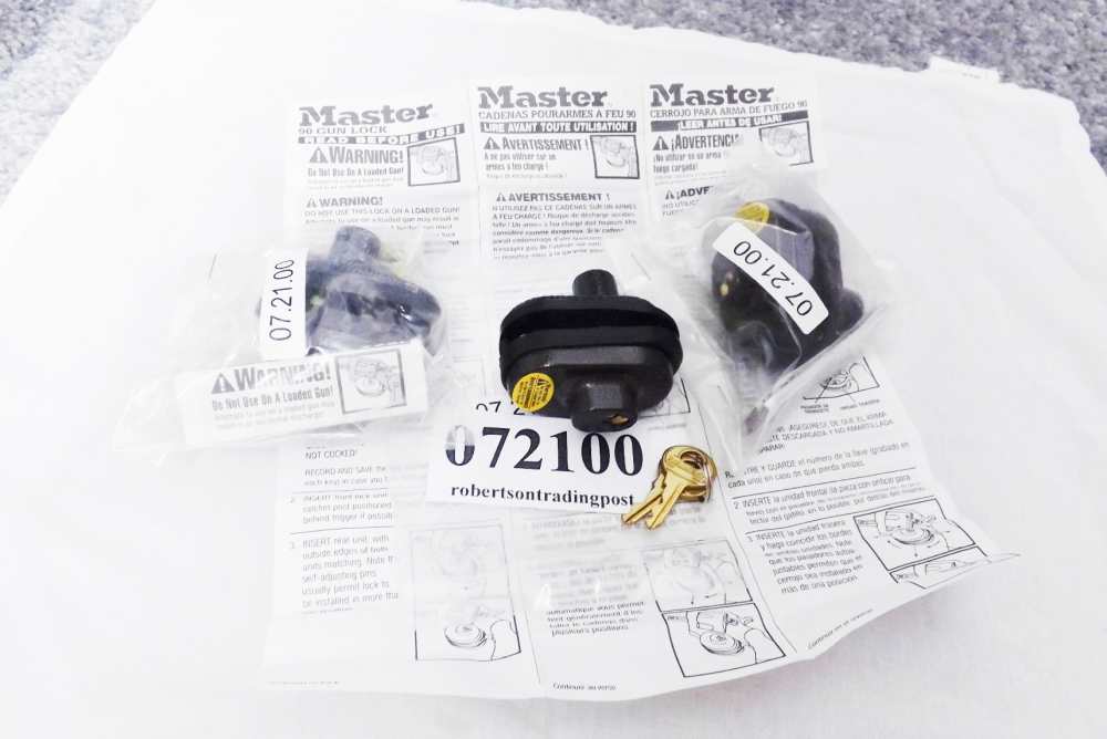 6 Master USA Smith & Wesson Trigger Locks Pre-2002 Pre-Lock free ship 90KAD-img-7