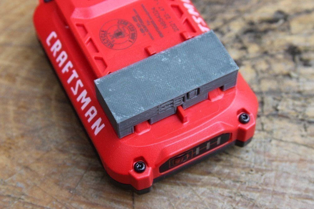 Dust Cap for Craftsman V20 Battery -Protects Battery Contacts -EveryThang3D-img-1