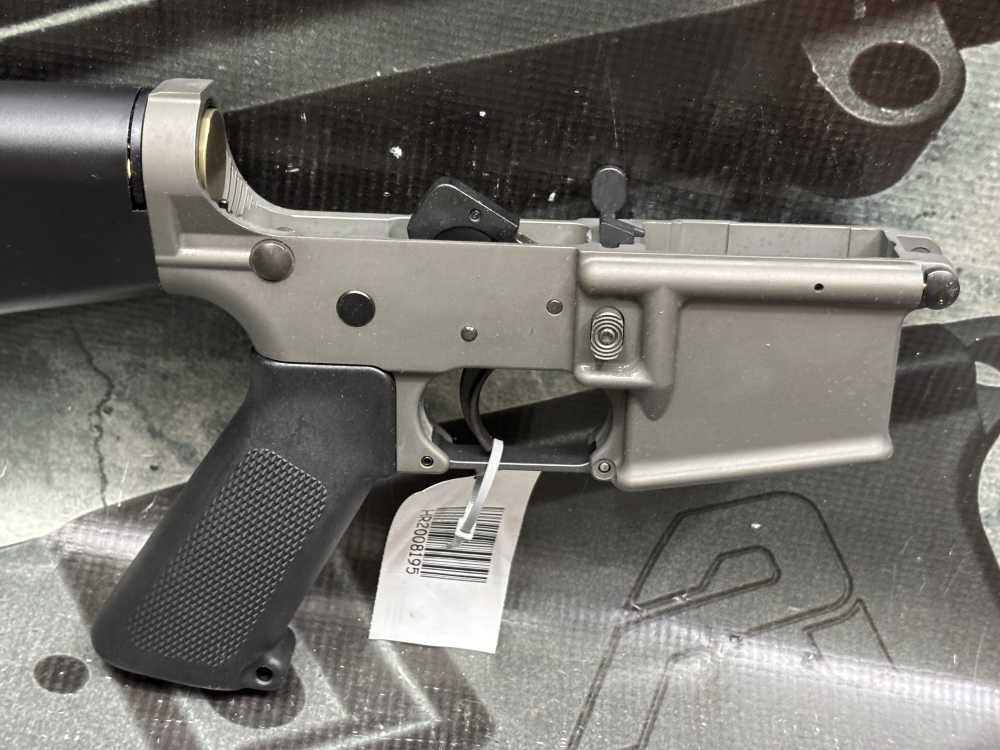 Colt 603 M16A1 Harrington & Richardson clone 5.56 complete lower gray -img-3