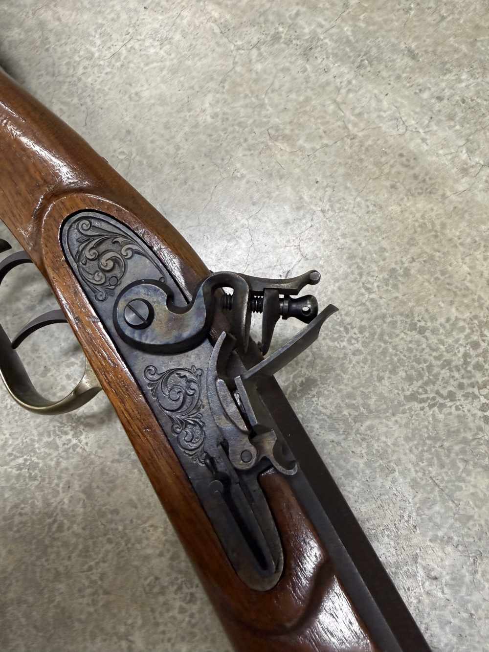 Beautiful Thompson Center Flintlock Muzzleloader 45 cal-img-1