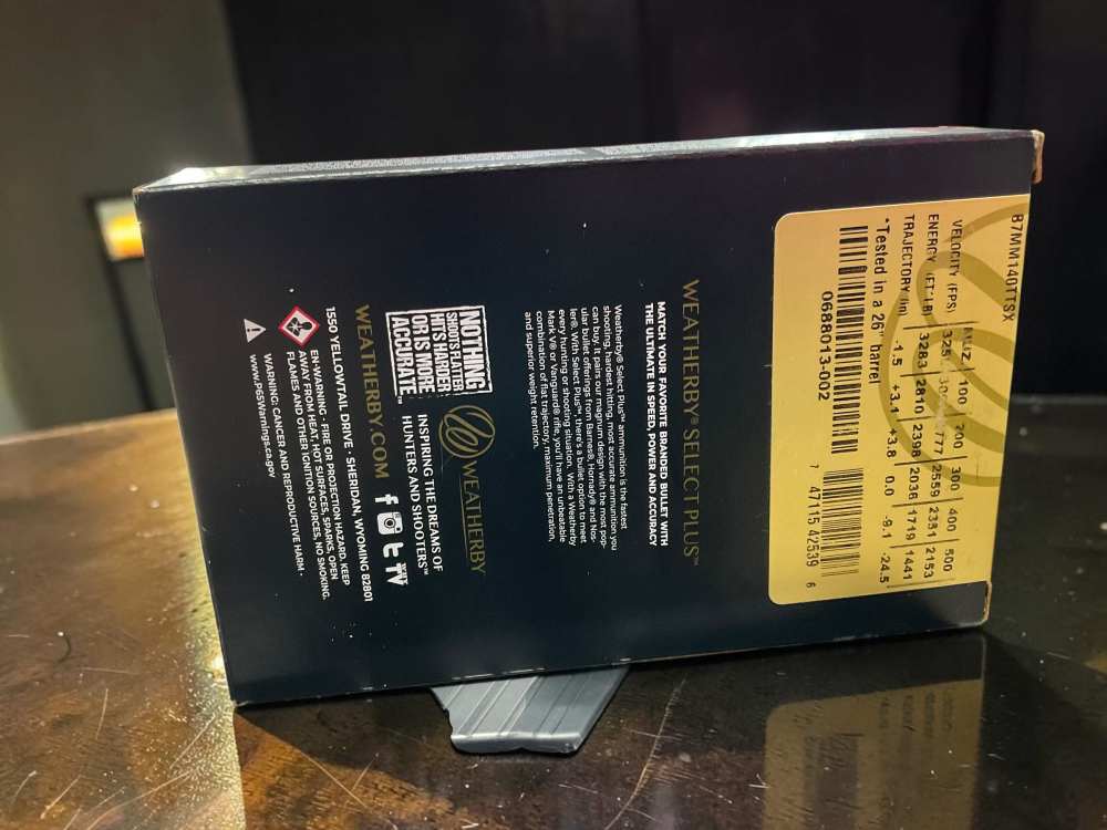 Weatherby 7mm wby select Barnes 140 grain ttsx 20 round box -img-1