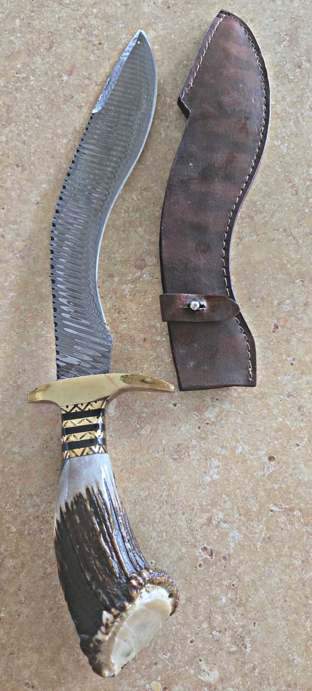 Damascus hand-made hand-forged CROWN STAG KUKRI -img-1