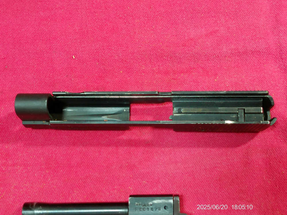 SIG SAUER P220 .22LR CONVERSION KIT MINT IN ORIGINAL BOX *RARE*-img-3