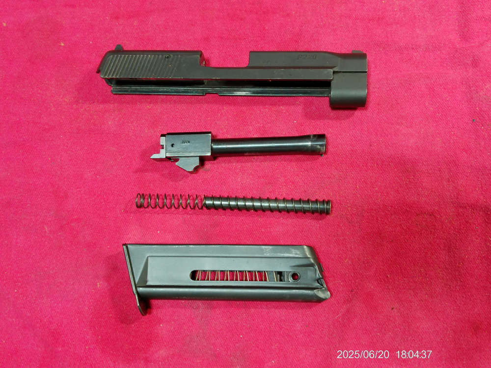 SIG SAUER P220 .22LR CONVERSION KIT MINT IN ORIGINAL BOX *RARE*-img-1