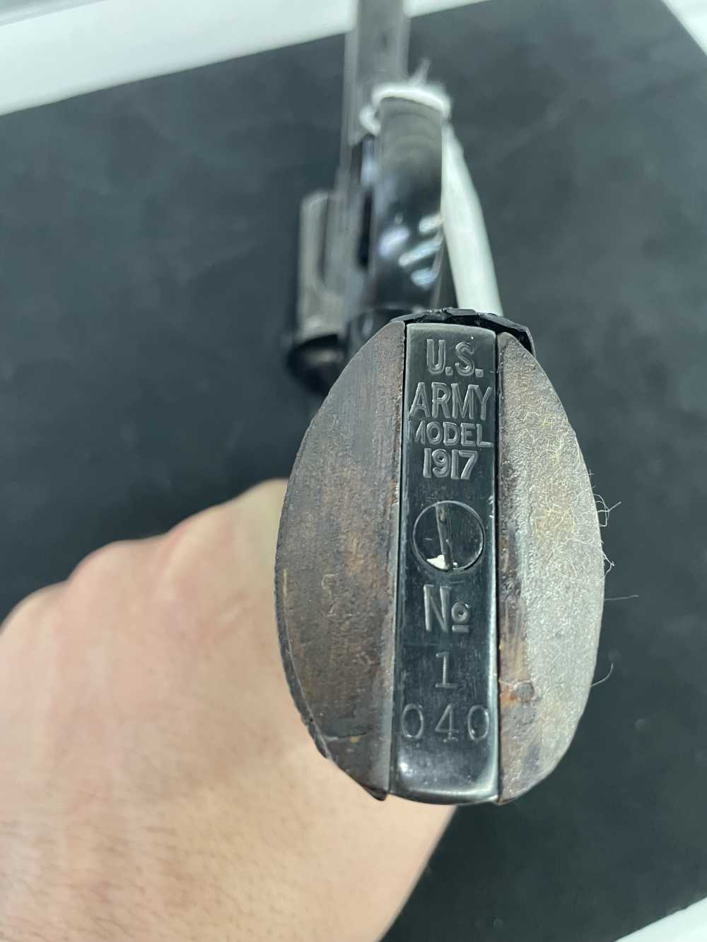 Colt 1917 D.A 45 Colt-img-0