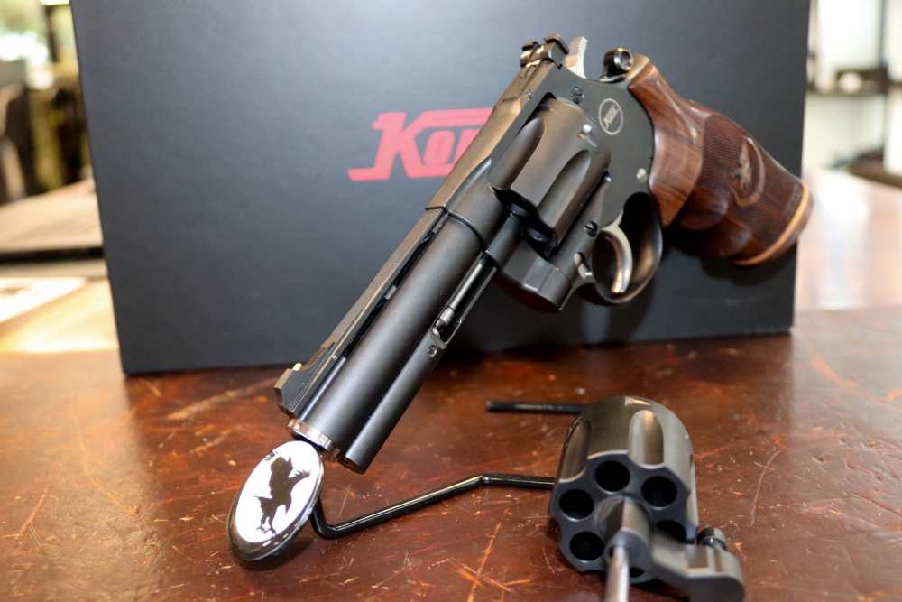 Korth Mongoose 357 w/ 9MM Cylinder 4"-img-2