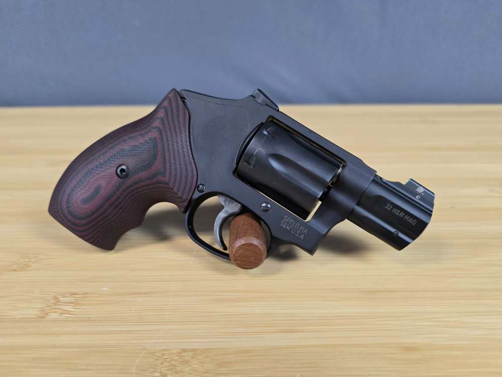Smith & Wesson 432UC .32H&R Mag Revolver No Lock-img-2