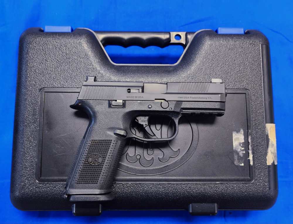 FN FNS-9 9MM 4" IN BOX W/ 3 MAGS - 2013-img-1