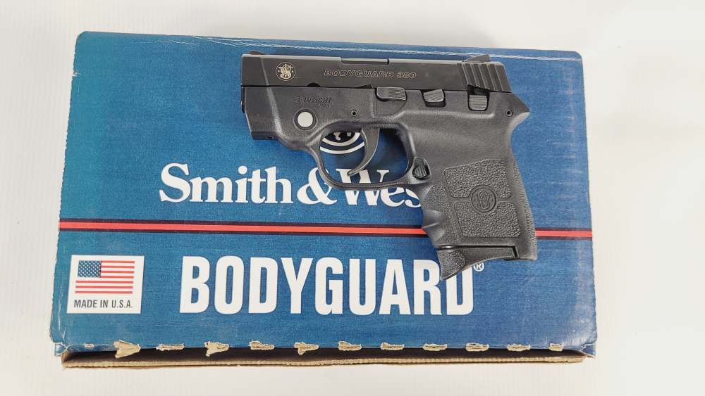 Smith & Wesson Bodyguard 380 w Two Mags & Built in Laser-img-0