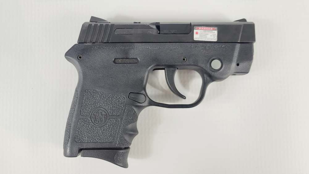 Smith & Wesson Bodyguard 380 w Two Mags & Built in Laser-img-2