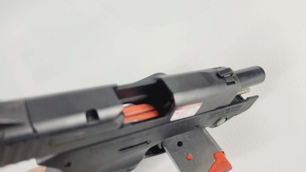 Smith & Wesson Bodyguard 380 w Two Mags & Built in Laser-img-3