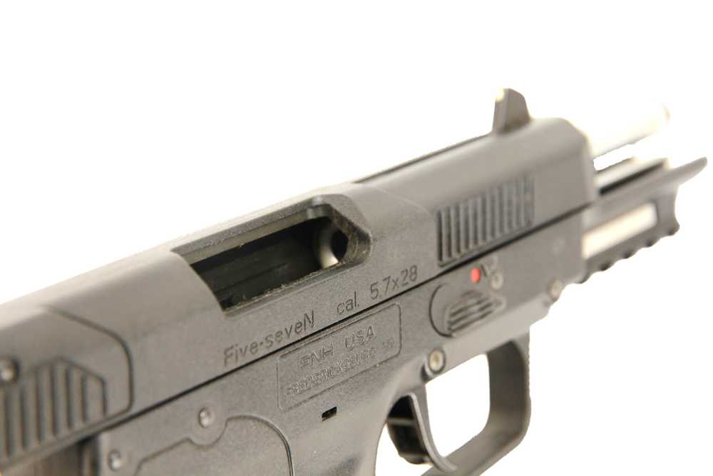 FN Five-seveN 5.7x28mm - Lightly Used - Excellent Condition - All Black - 1-img-5