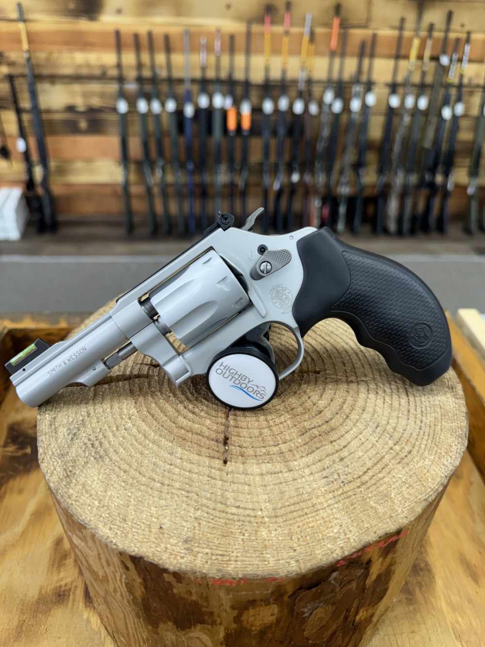 Smith & Wesson Model 317 AIRLITE Revolver - 22 LR - 8 shot 3" -img-4