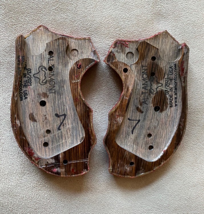 Genuine Red Sea Snake Skin Grips for Charter Arms .38 Special Revolver-img-3