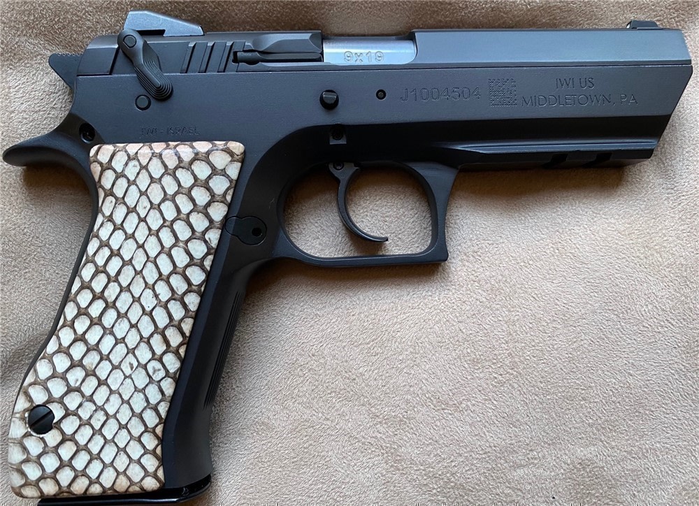 Genuine Cobra Skin Grips for IWI Magnum Research Jericho 941 GRIPS ONLY-img-0