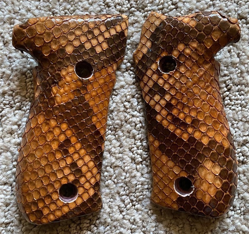 Genuine Python skin grips for Sig Sauer P226 9mm Pistol GRIPS ONLY-img-2