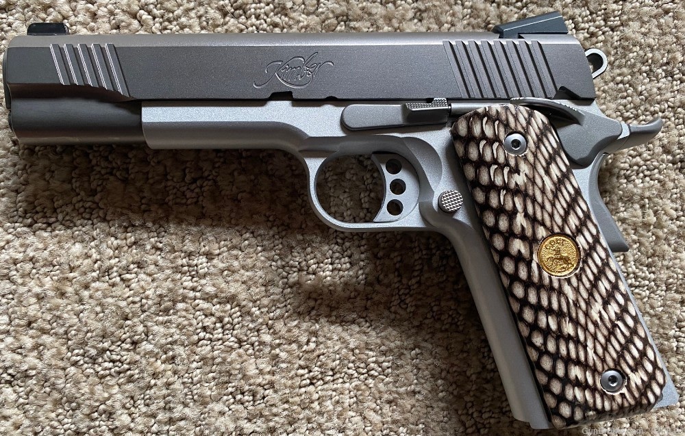 1911 Grips Genuine Cobra Skin w/Colt Medallions GRIPS ONLY-img-0