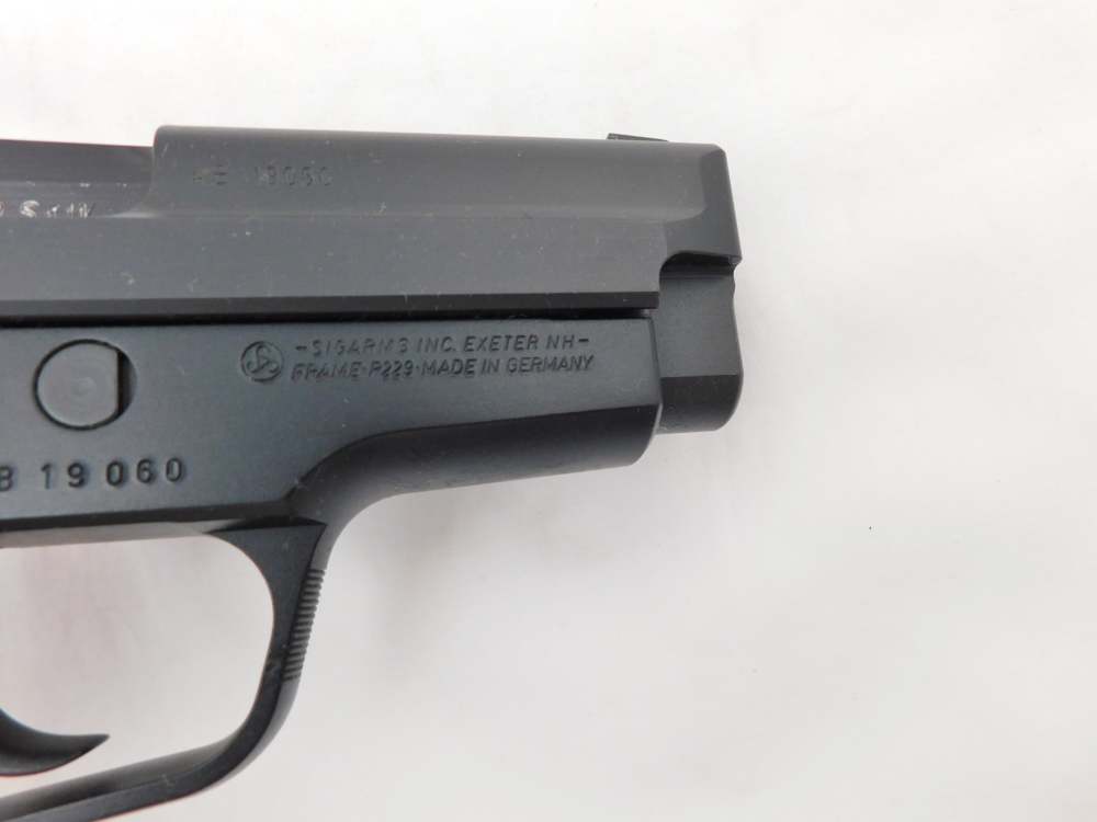 2001 Sig Sauer P299 40 Smith Wesson In The Case Germany-img-10