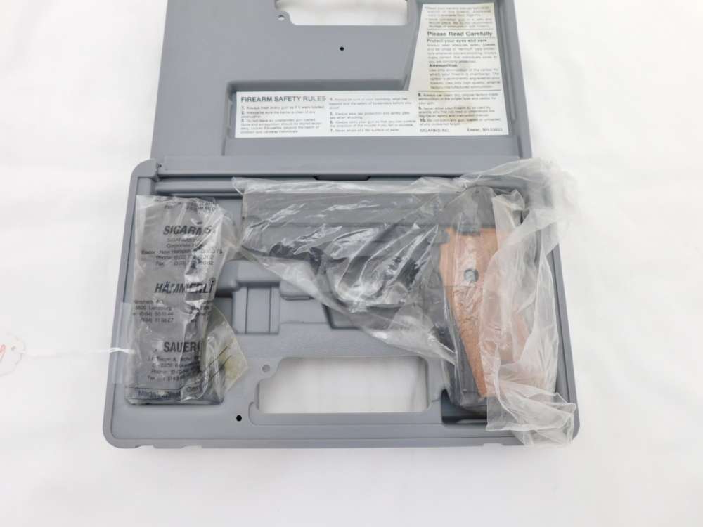 2001 Sig Sauer P299 40 Smith Wesson In The Case Germany-img-0