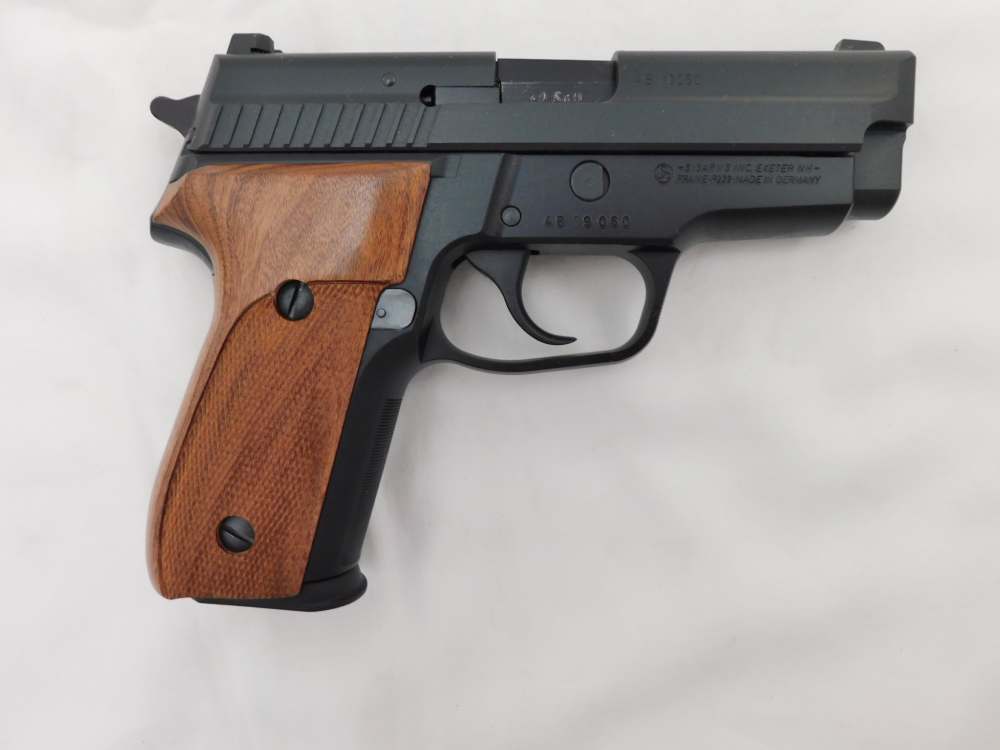 2001 Sig Sauer P299 40 Smith Wesson In The Case Germany-img-8