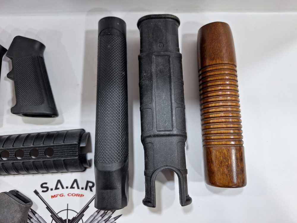 LOT OF MISCELLANEOUS HANDGUARD AND PISTOL GRIP-img-3