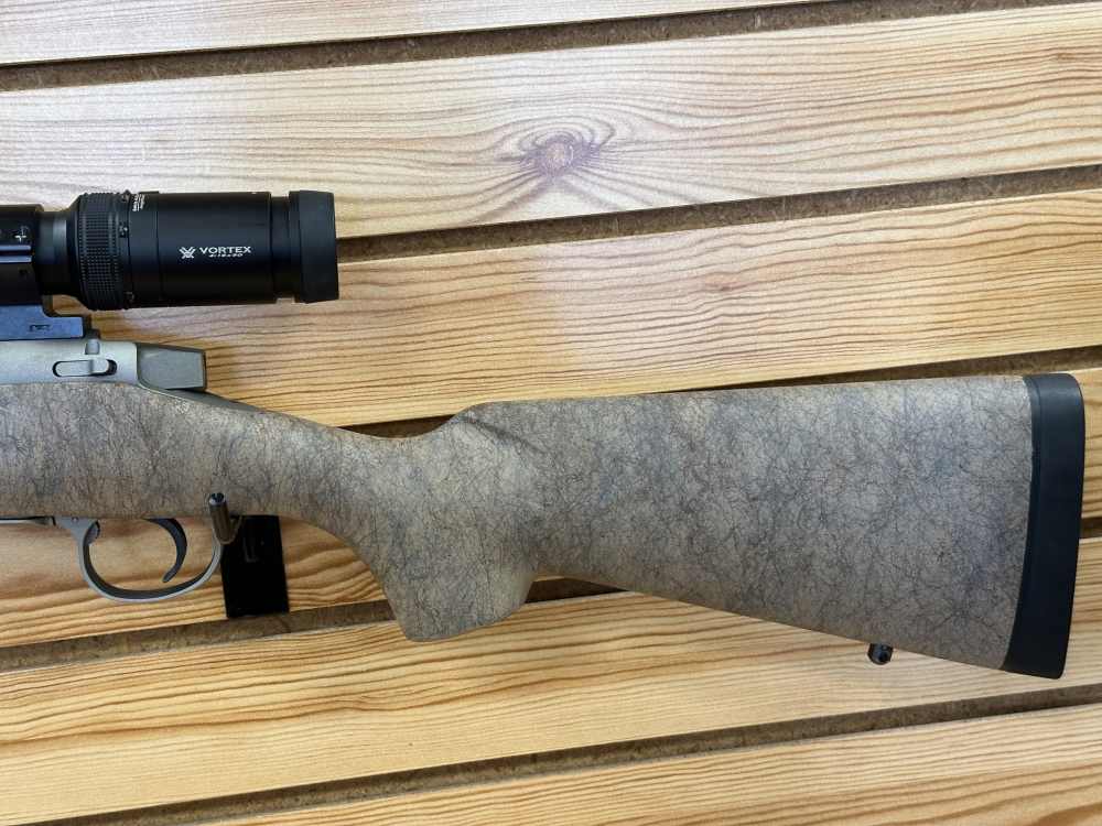 Gunwerks LR-800 26" 6XC w/ Vortex 4-16x50-img-9