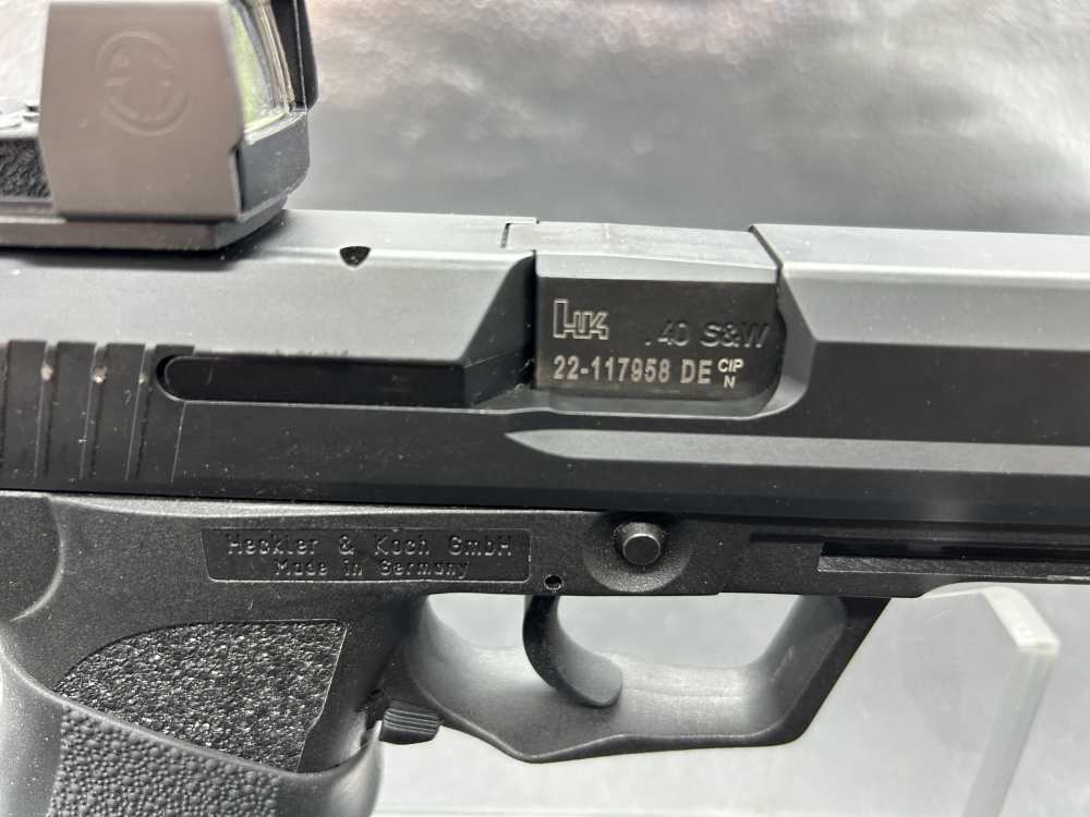 Heckler & Koch USP V1 40 S&W Pistol-img-7