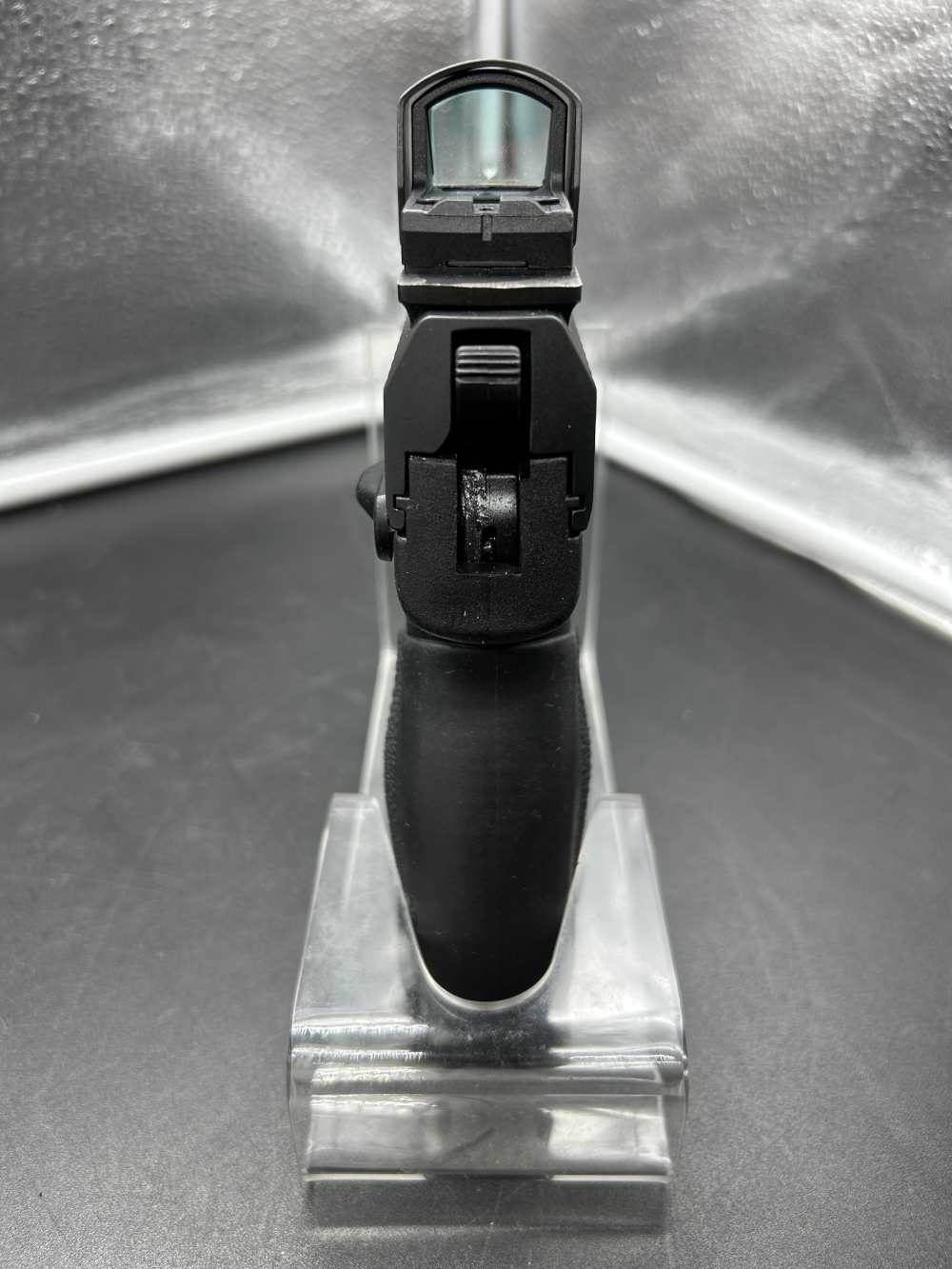Heckler & Koch USP V1 40 S&W Pistol-img-4