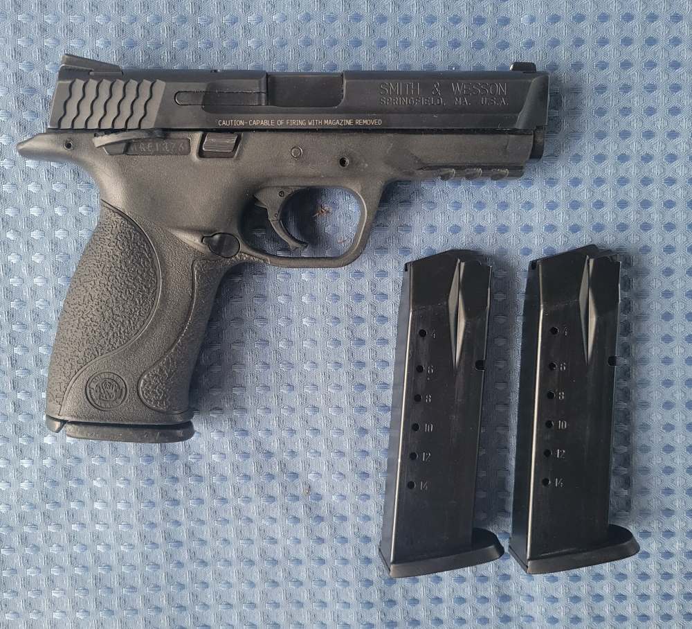 Smith & Wesson M&P 357 Sig w/3 mags-img-1