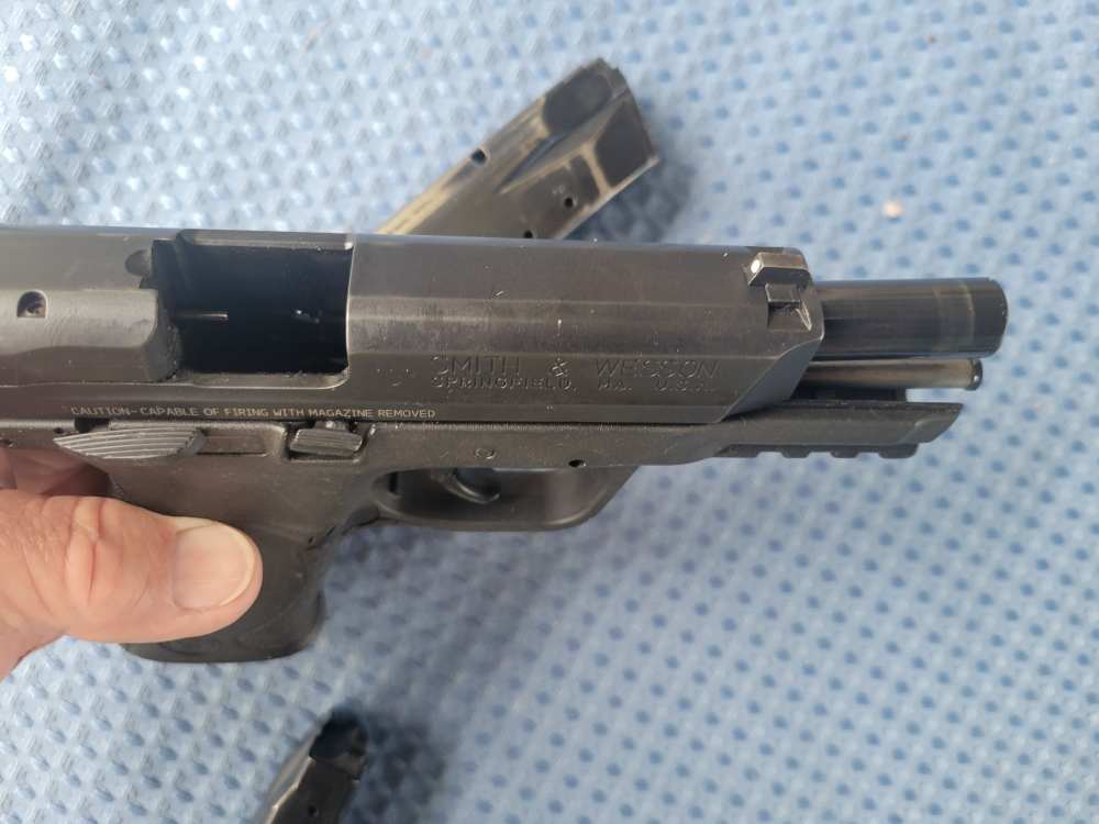Smith & Wesson M&P 357 Sig w/3 mags-img-14