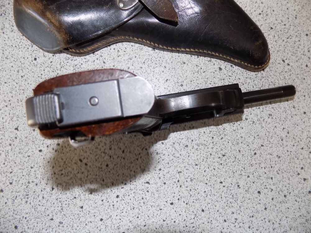  1943 German P38 Mauser 9mm Pistol-img-4