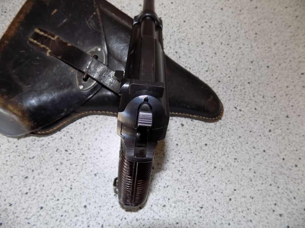  1943 German P38 Mauser 9mm Pistol-img-3