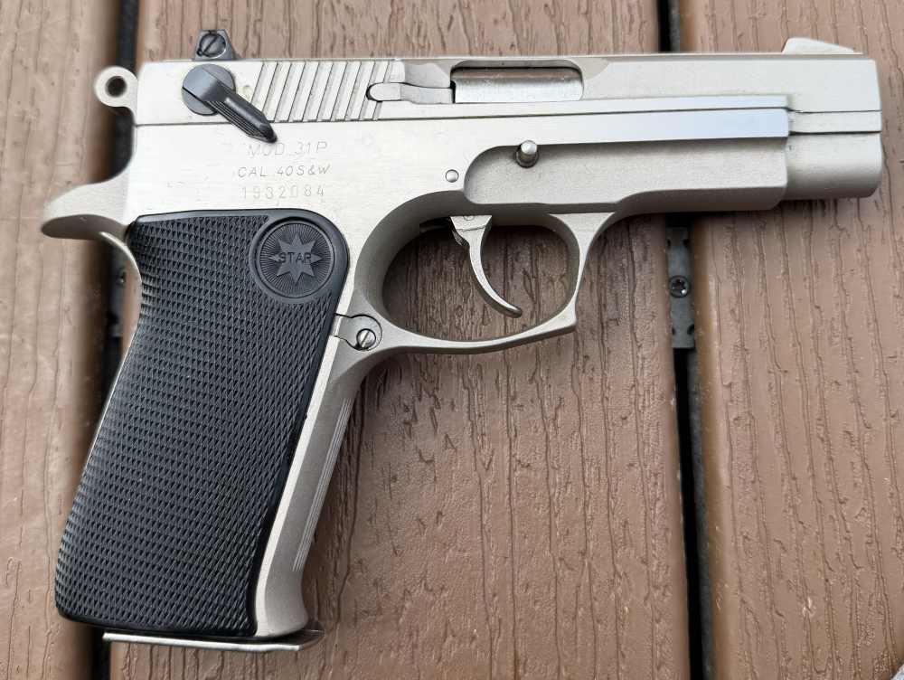 Nice Spanish star mod 31P .40 cal pistol -img-4