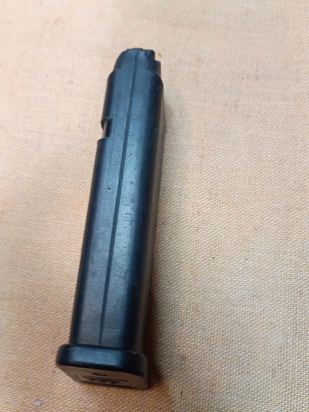 Preban Glock 22 40 S&W 15rd OEM factory magazine pre ban MA OK-img-3