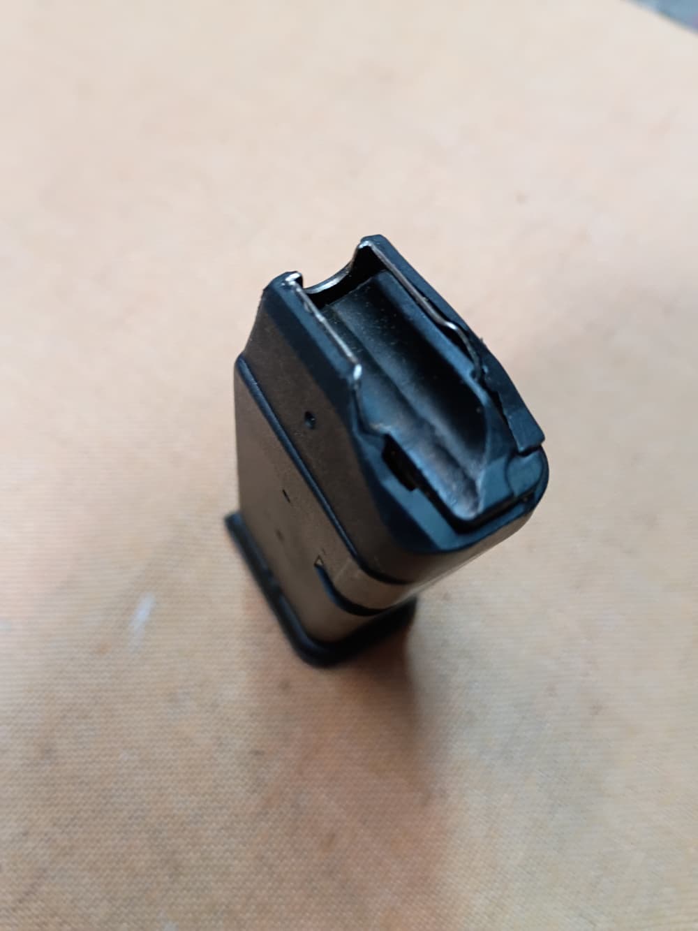 Preban OEM factory Glock 19 magazine 15rd 9mm pre ban MA OK-img-4