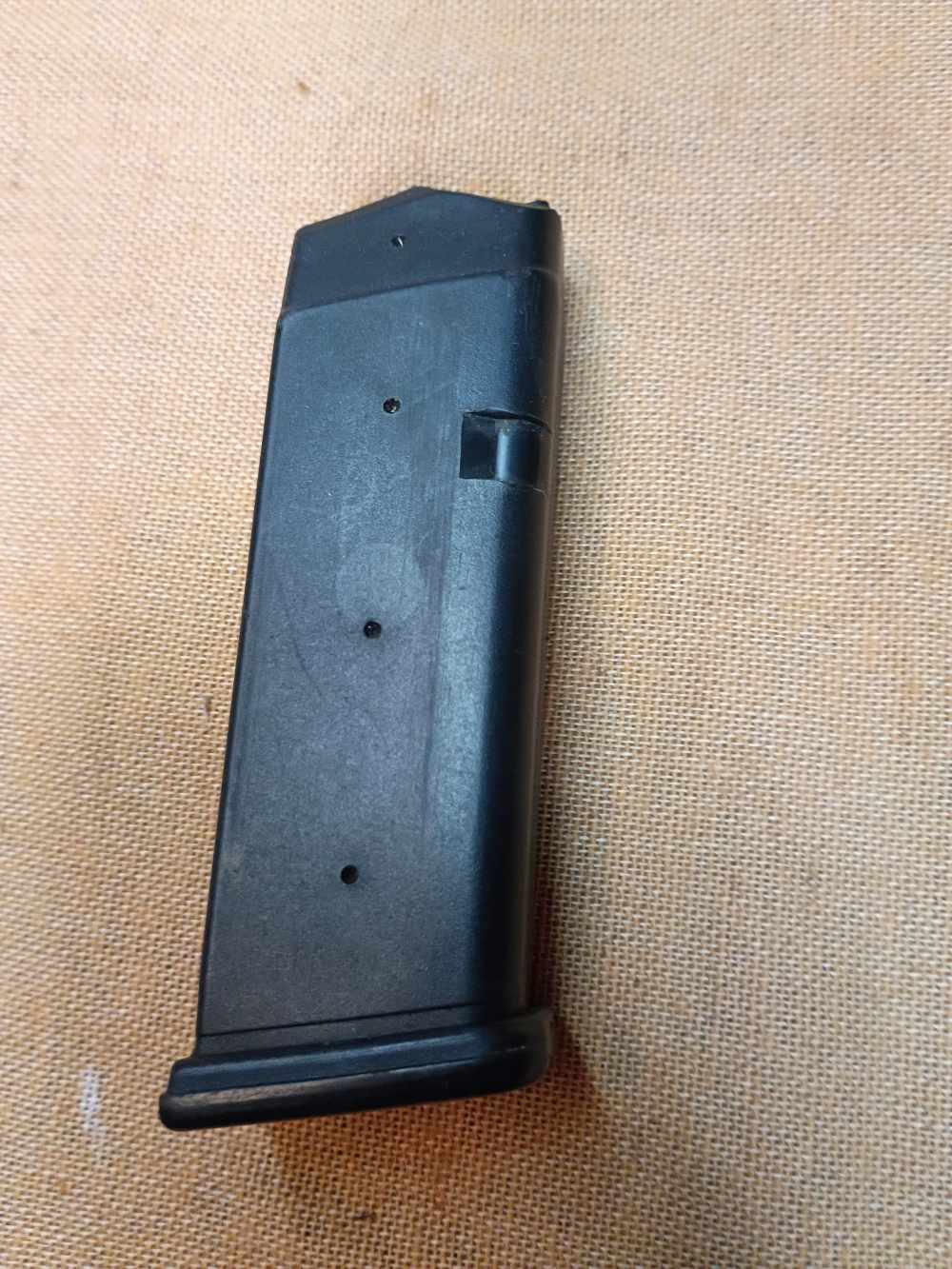 Preban OEM factory Glock 19 magazine 15rd 9mm pre ban MA OK-img-0