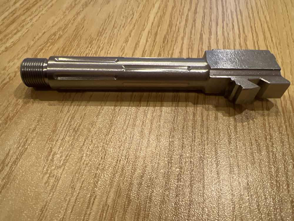 New Barrel Glock 19 Streaks Pattern Stainless Steel – Gen 1-4 part-img-0