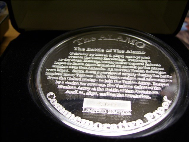 John Wayne The Alamo Medal-img-6