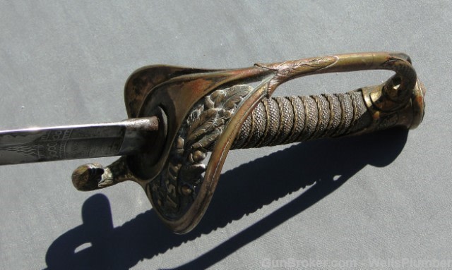 USN CIVIL WAR OFFICERS PRESENTATION SWORD w/PAPERS-img-16