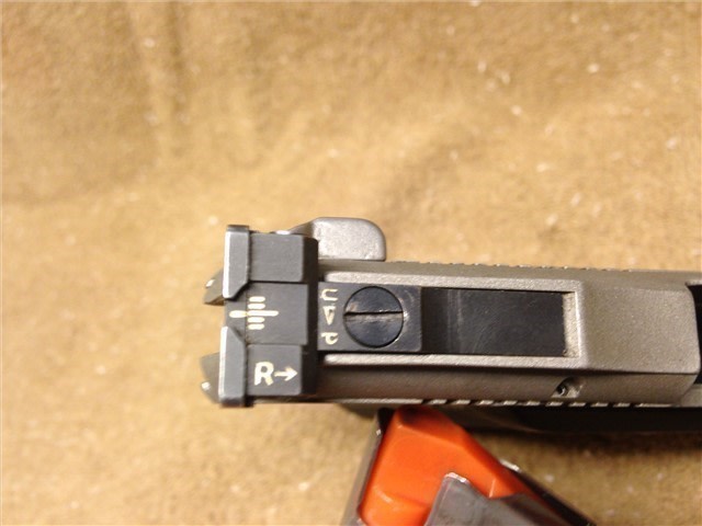 AMT Automag II 22 magnum 3.375"-img-6