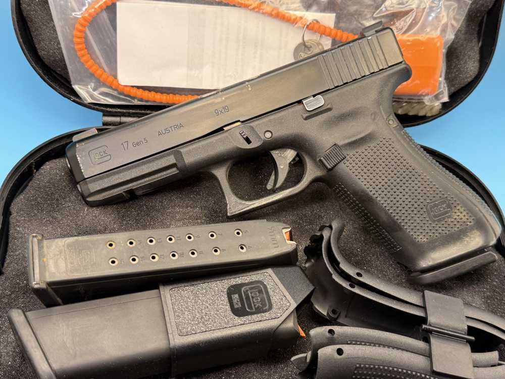 Glock 17 Gen 5 9mm Police Trade-in G17 Ameriglo Night Sights-img-0